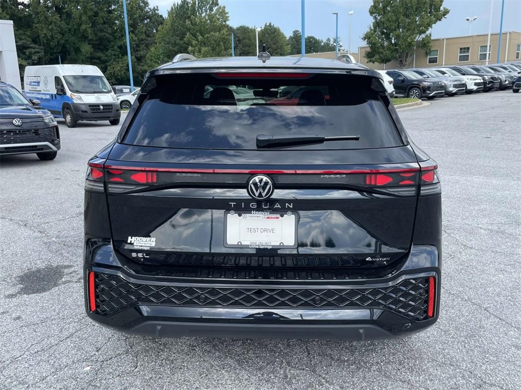 New 2025 Volkswagen Atlas 2.0T SEL Premium R-Line 2.0T SEL Premium R-Line 4MOTION