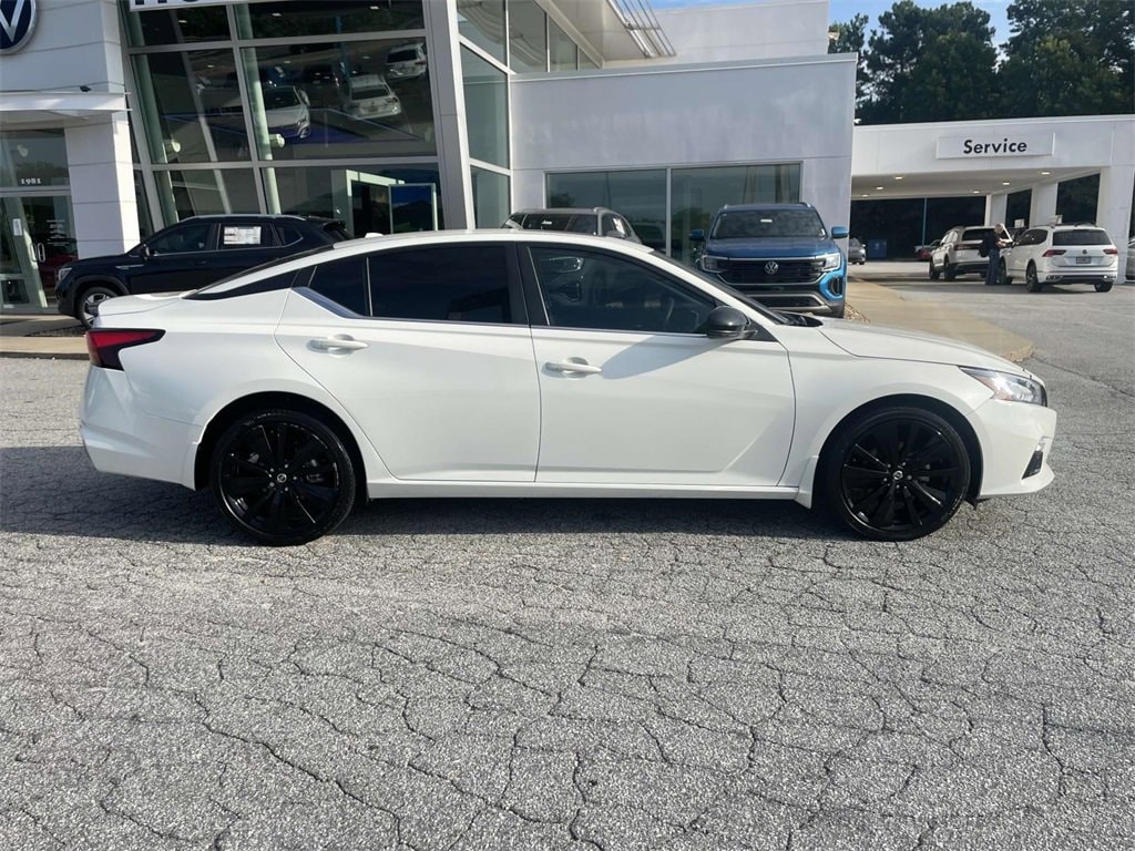 Used 2022 Nissan Altima SR with VIN 1N4BL4CW2NN400407 for sale in Lithia Springs, GA