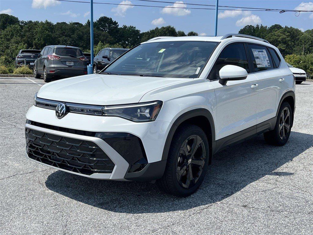 2025 Volkswagen Taos SEL - Photo 9