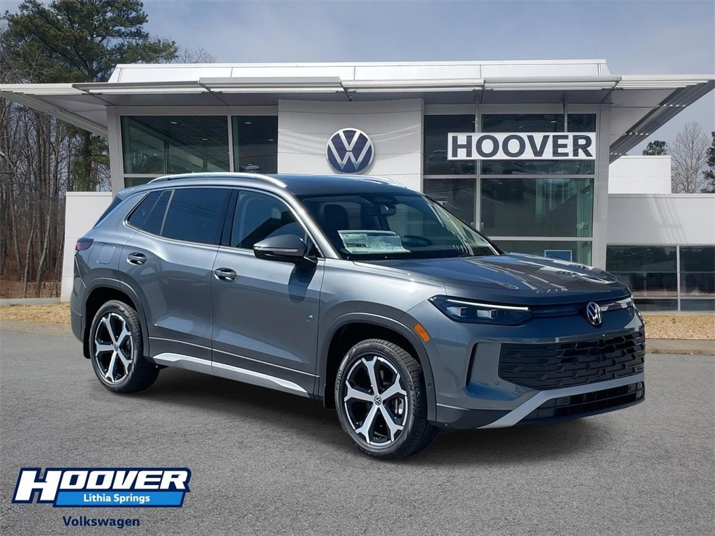 2025 Volkswagen Tiguan SE's photo