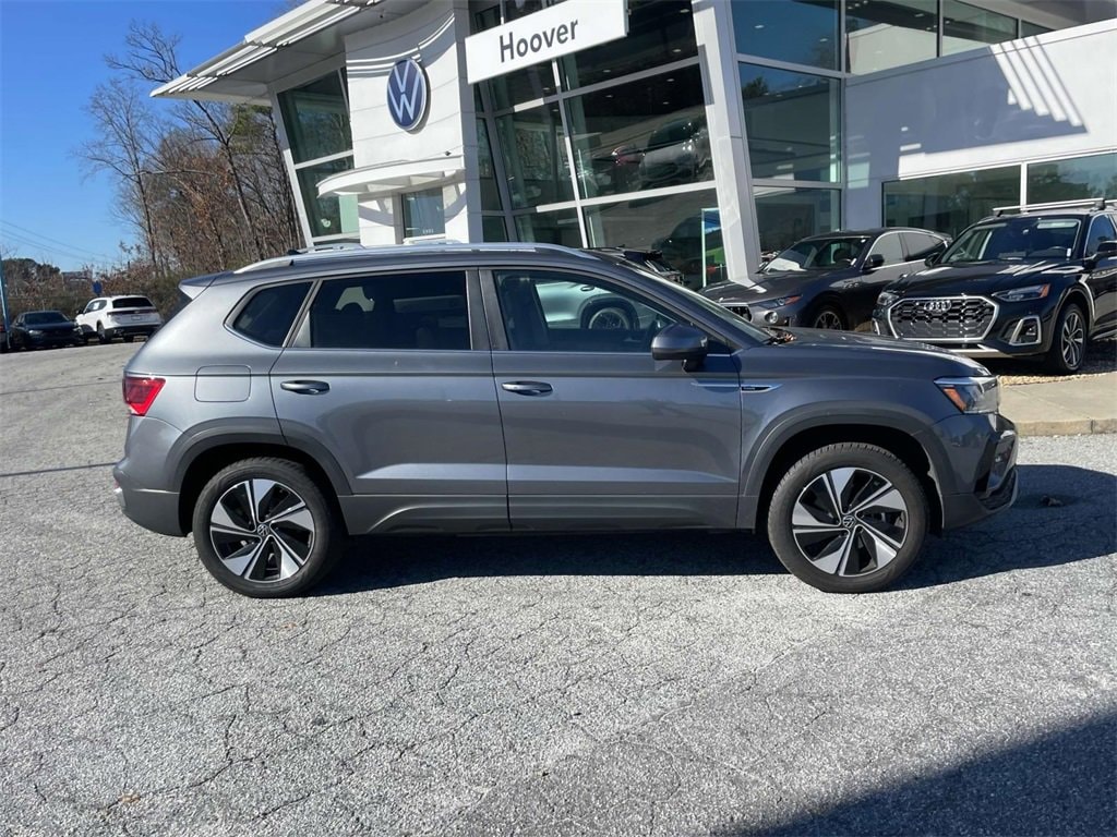 Certified 2024 Volkswagen Taos SE SE 4MOTION