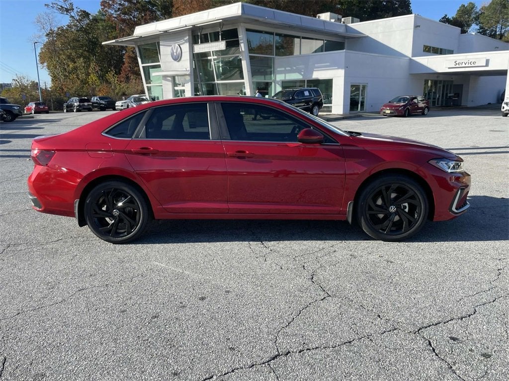 New 2026 Volkswagen Jetta SE SE Auto