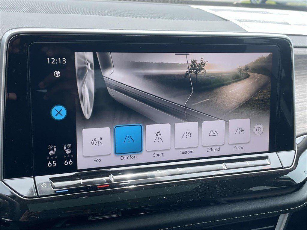 2025 Volkswagen Atlas SEL - Photo 27