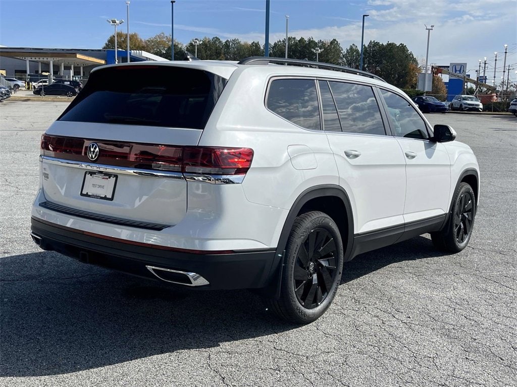 New 2026 Volkswagen Atlas 2.0T SE w/Technology 2.0T SE w/Technology FWD