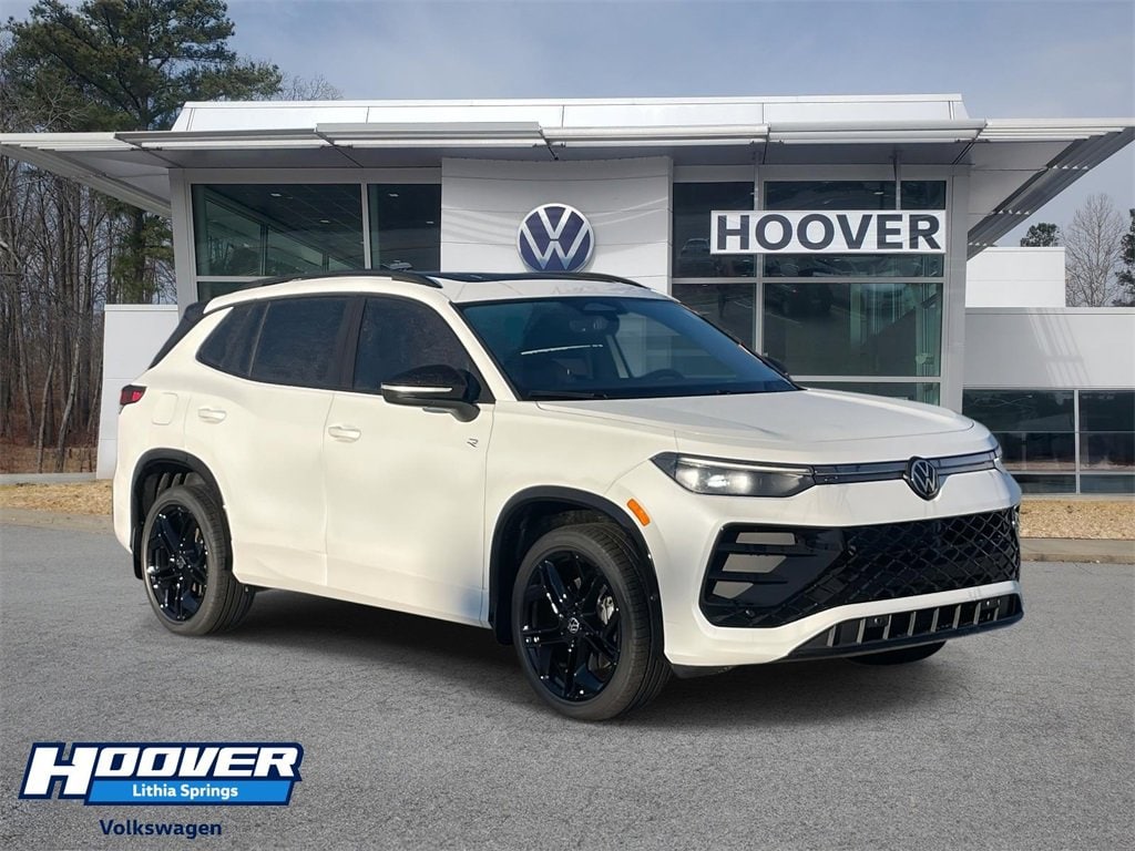 New 2025 Volkswagen Tiguan SE R-Line Black 2.0T SE R-Line Black 4MOTION