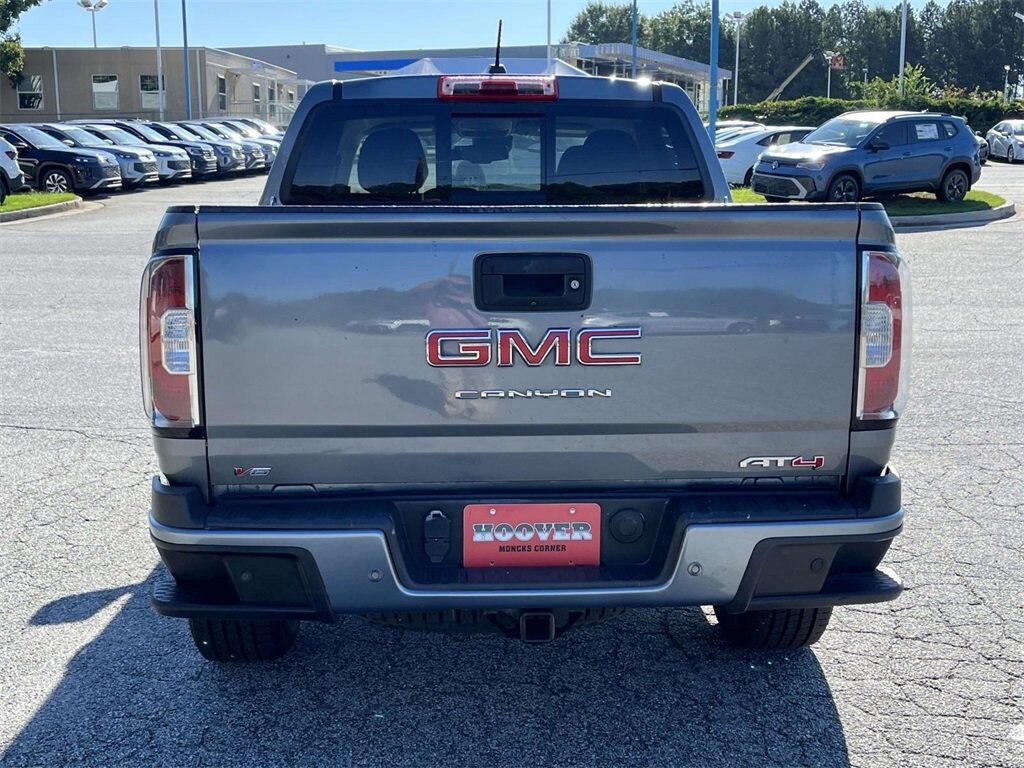 Used 2022 GMC Canyon 4WD AT4 w/Leather 4WD Crew Cab 128 AT4 w/Leather