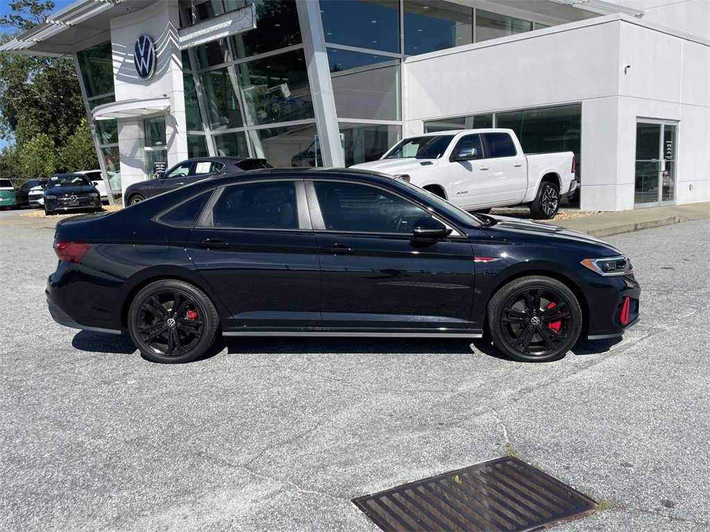 2022 Volkswagen Jetta GLI Autobahn photo 2
