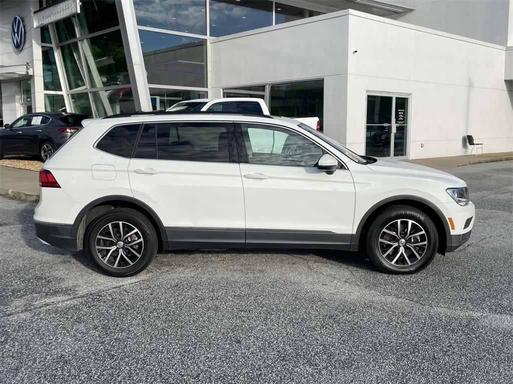 2021 Volkswagen Tiguan SE photo 2