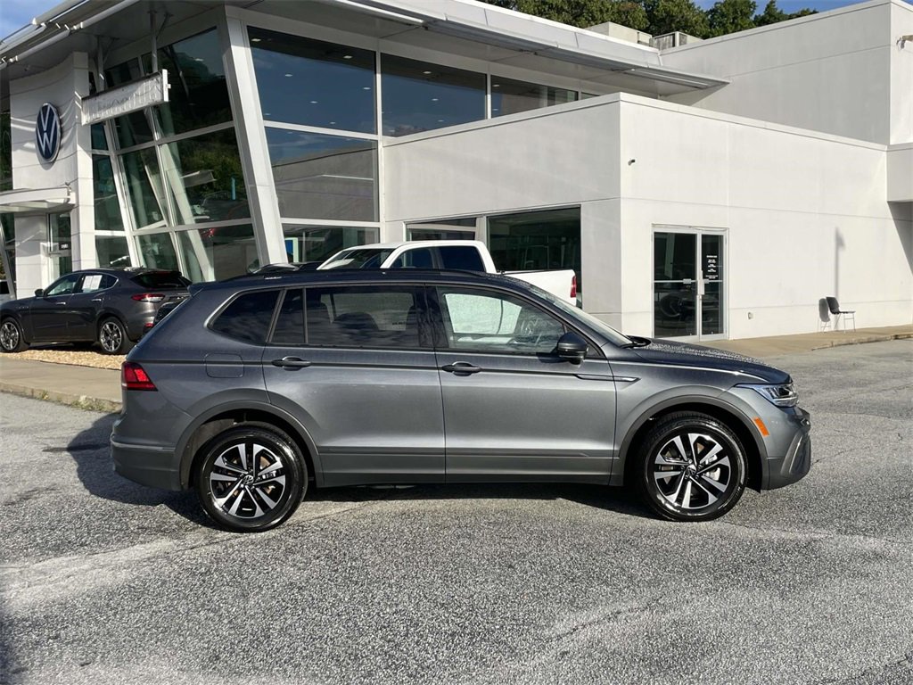 2024 Volkswagen Tiguan S photo 2