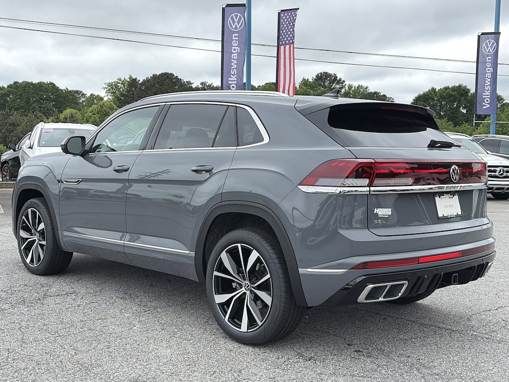New 2026 Volkswagen Atlas Cross Sport 2.0T SEL Premium R-Line 2.0T SEL Premium R-Line 4MOTION