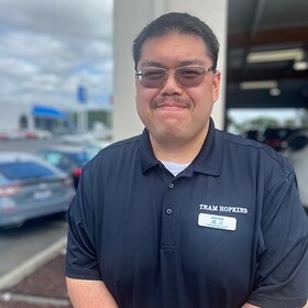 Staff member Jonathan Lee  from ID_f82f4a5fd053