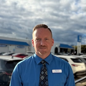 Staff member  Mike Nau from ID_885ab24dcb70