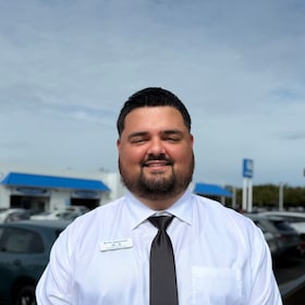 Staff member Kevin Sagastume from ID_885ab24dcb70