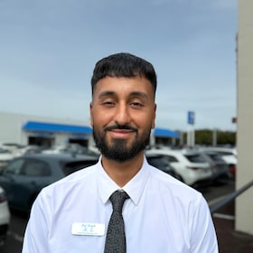 Staff member Raj Singh from ID_885ab24dcb70