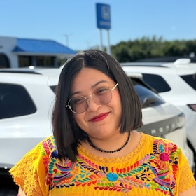 Staff member Pamela Lopez from ID_2b61ae602ab2