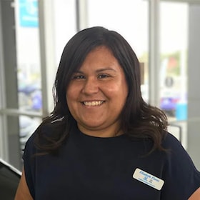 Staff member Elizabeth Flores from ID_978d149233f9