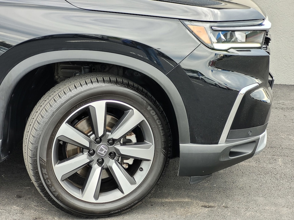 Used 2024 Honda Pilot Elite SUV