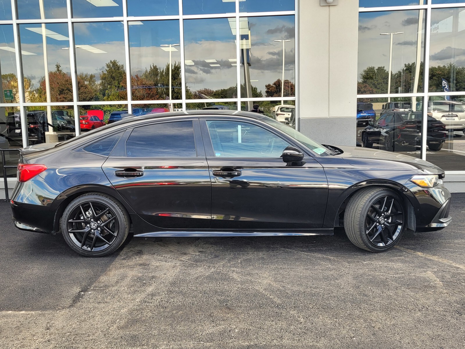 2023 Honda Civic Sport photo 3