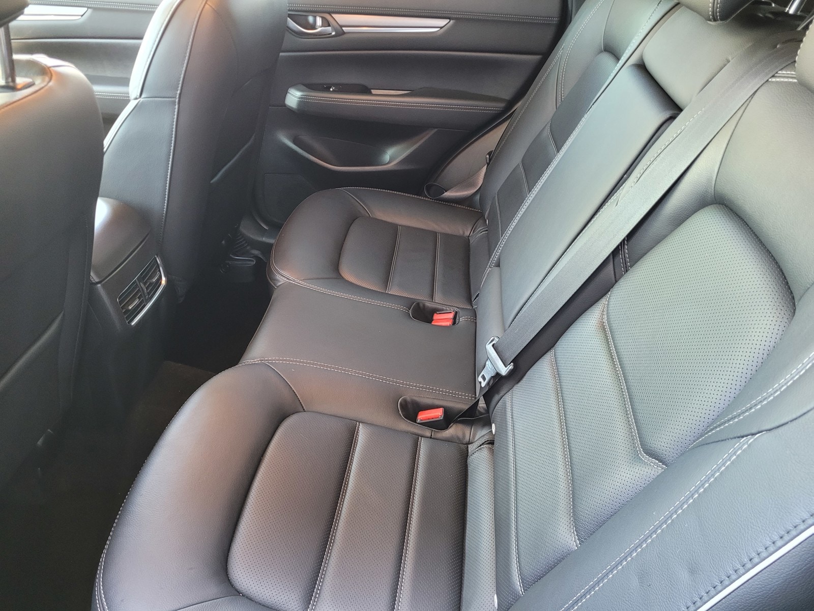 2025 Mazda CX-5 S Premium Plus package - Photo 8