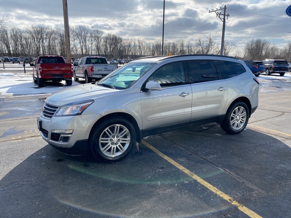 Used 2015 Chevrolet Traverse 1LT with VIN 1GNKVGKD6FJ299068 for sale in Brillion, WI