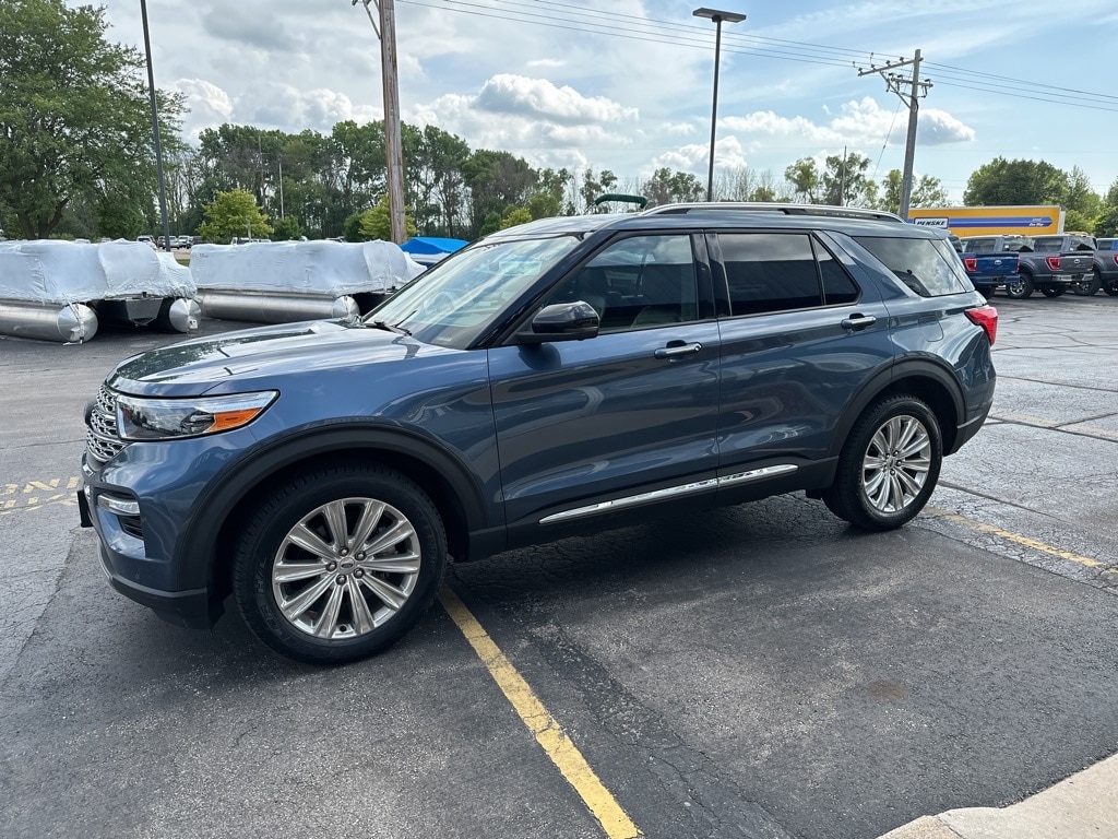 Used 2020 Ford Explorer Limited with VIN 1FMSK8FH4LGC27035 for sale in Brillion, WI