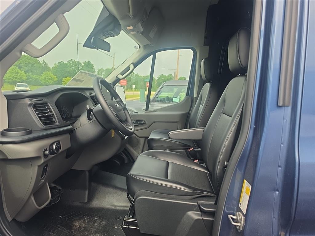 2025 Ford Transit Van Base - Photo 6