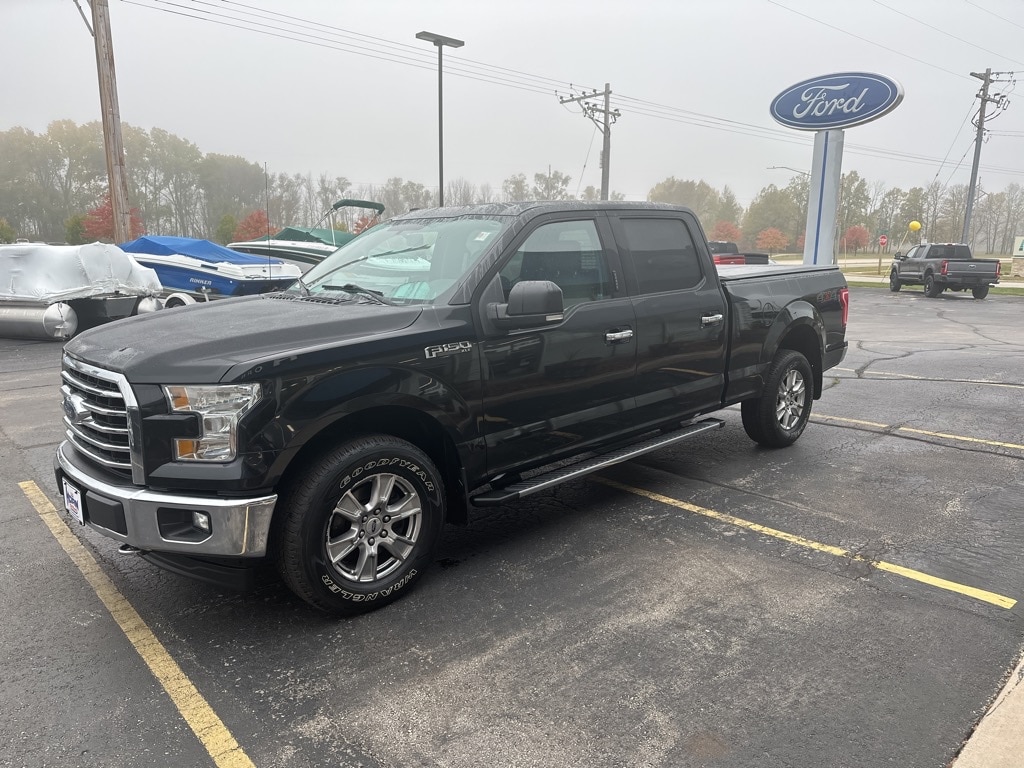 Used 2017 Ford F-150 XLT with VIN 1FTFW1EF4HFC83958 for sale in Brillion, WI