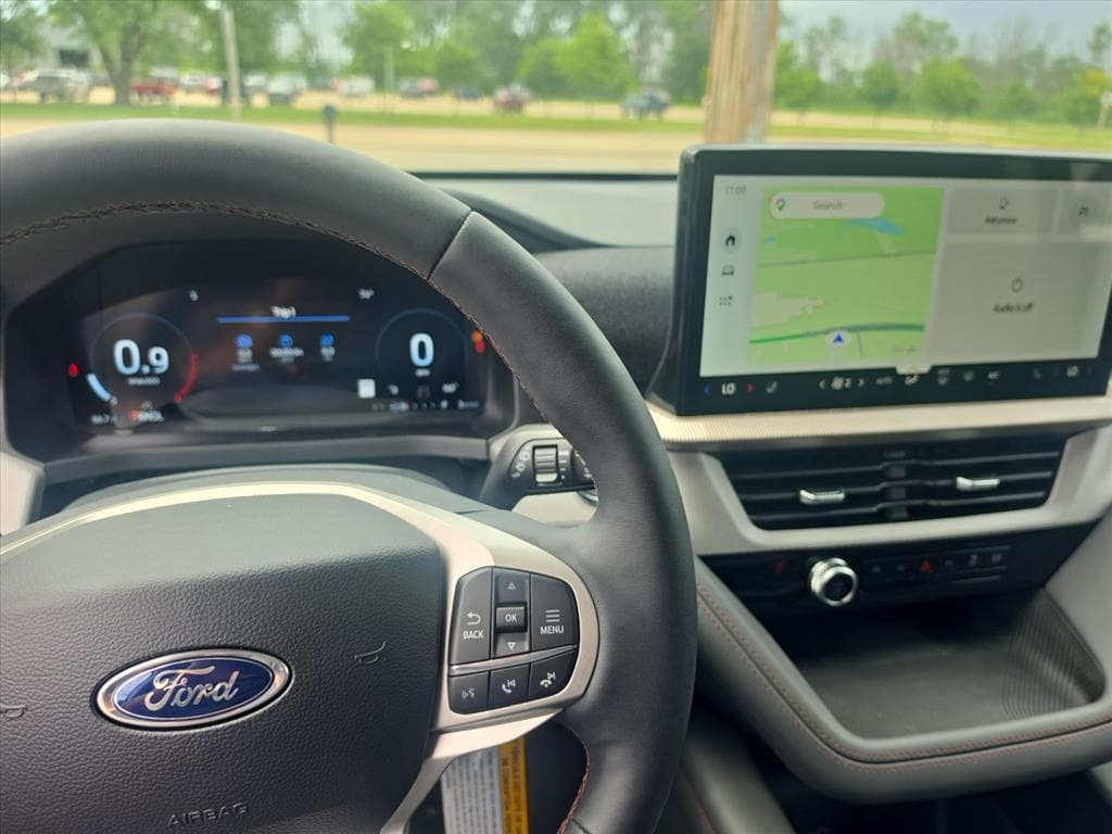 2026 Ford Explorer Active - Photo 8