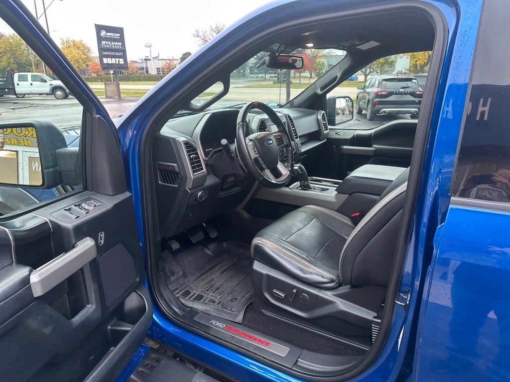 2017 Ford F-150 Raptor - Photo 11