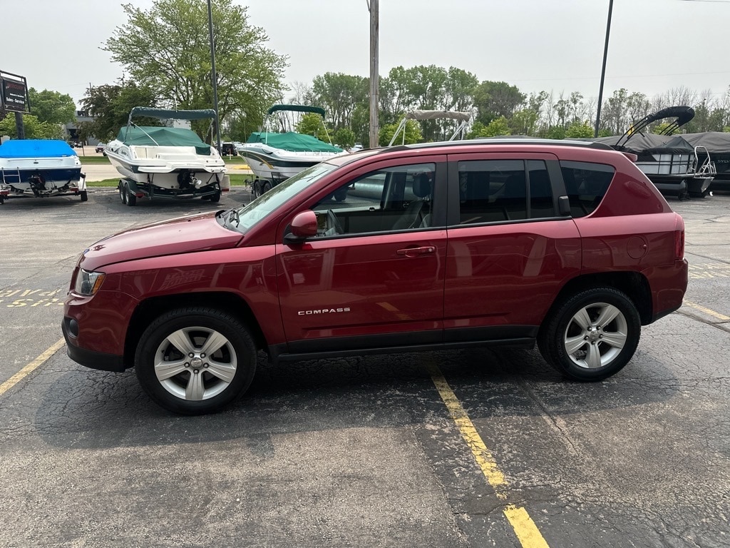 Used 2016 Jeep Compass Latitude with VIN 1C4NJDEB1GD784843 for sale in Brillion, WI