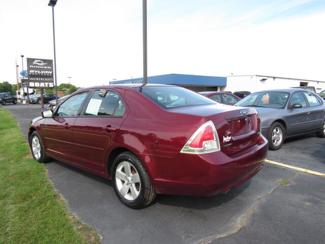 2006 ford fusion speaker size