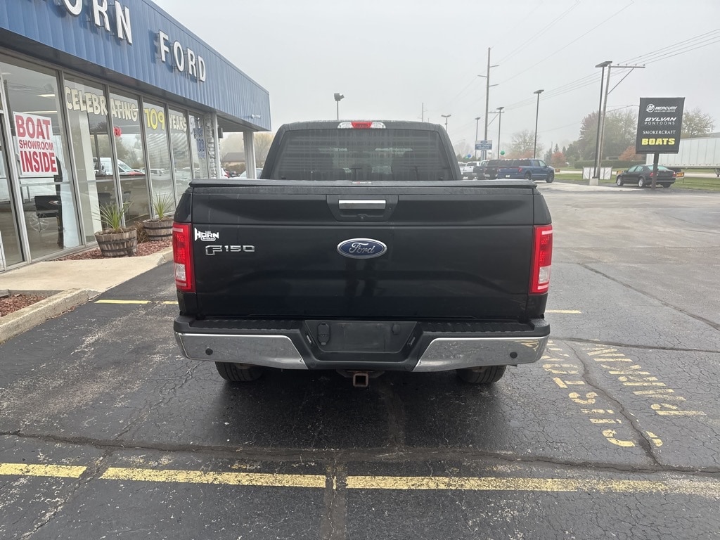 2017 Ford F-150 XLT photo 2