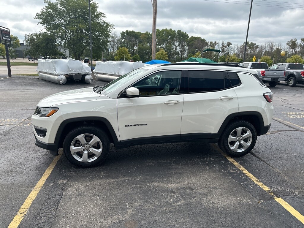 Used 2018 Jeep Compass Latitude with VIN 3C4NJDBB4JT482260 for sale in Brillion, WI