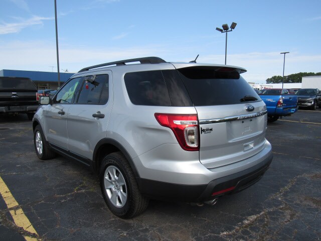 2014 Ford Explorer Base photo 4