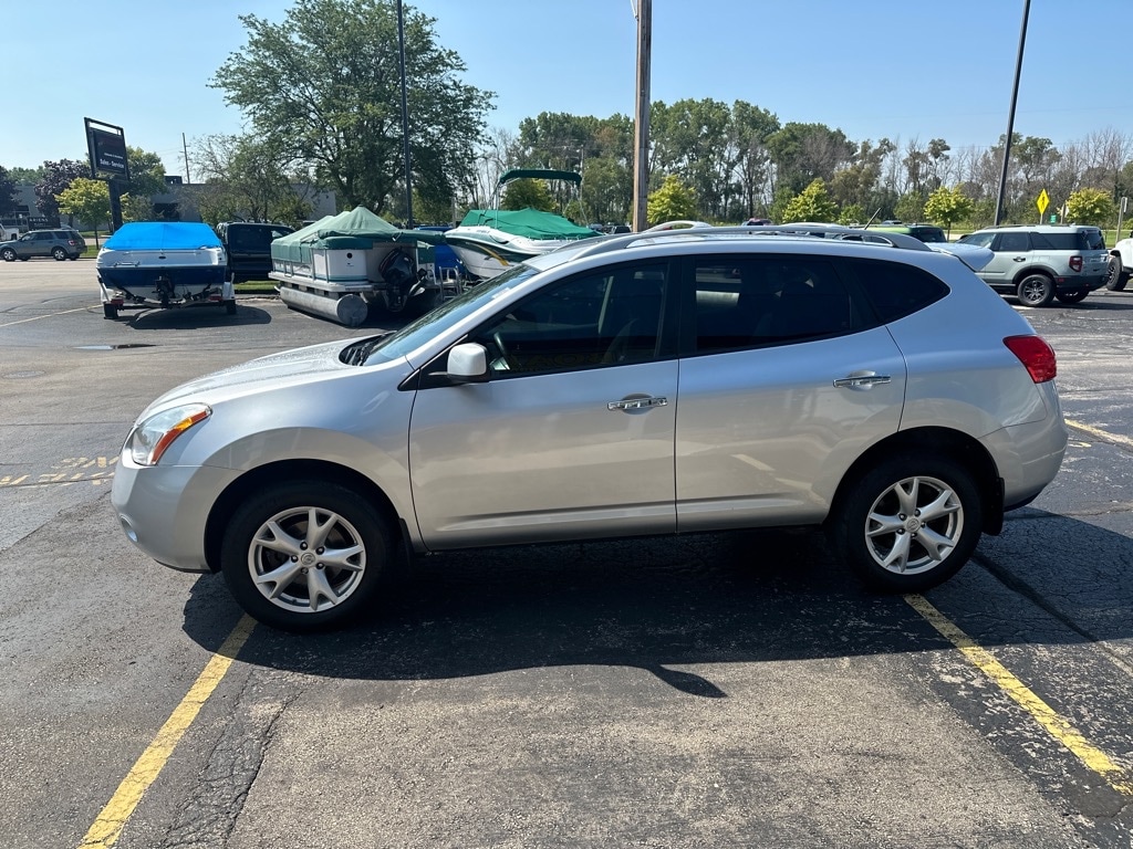 Used 2010 Nissan Rogue SL with VIN JN8AS5MT9AW010867 for sale in Brillion, WI