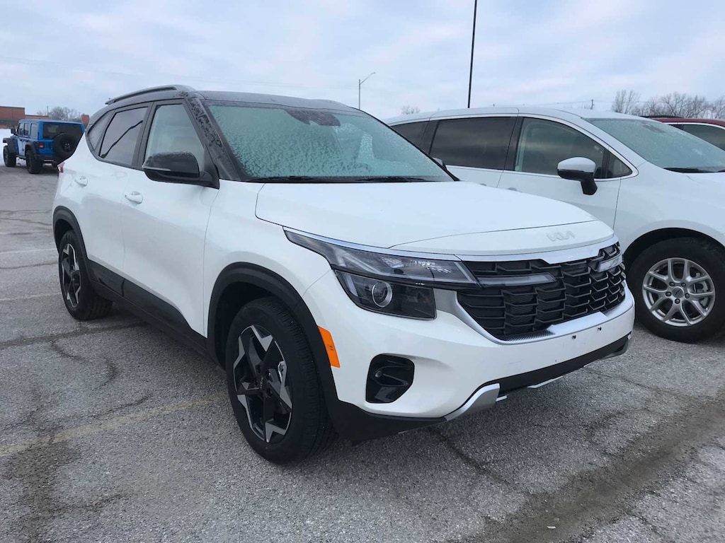 Used 2025 Kia Seltos S SUV