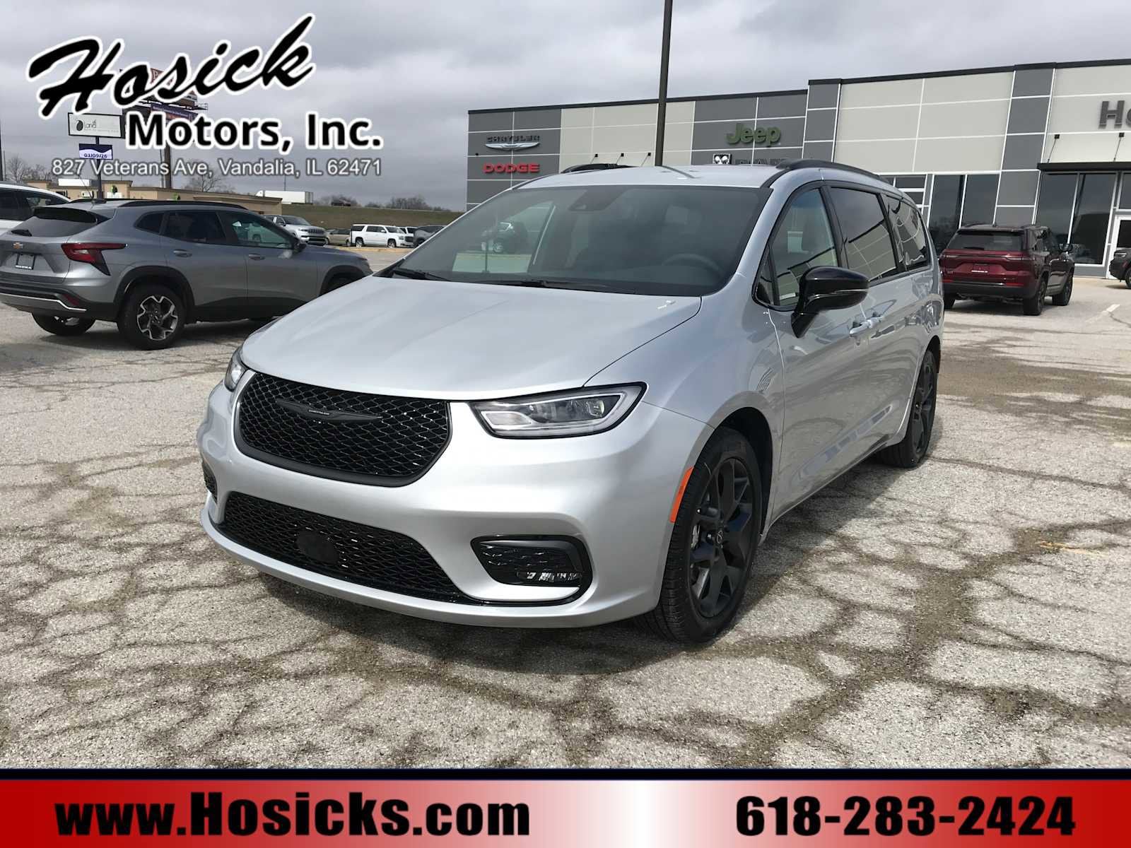 2026 Chrysler Pacifica Select