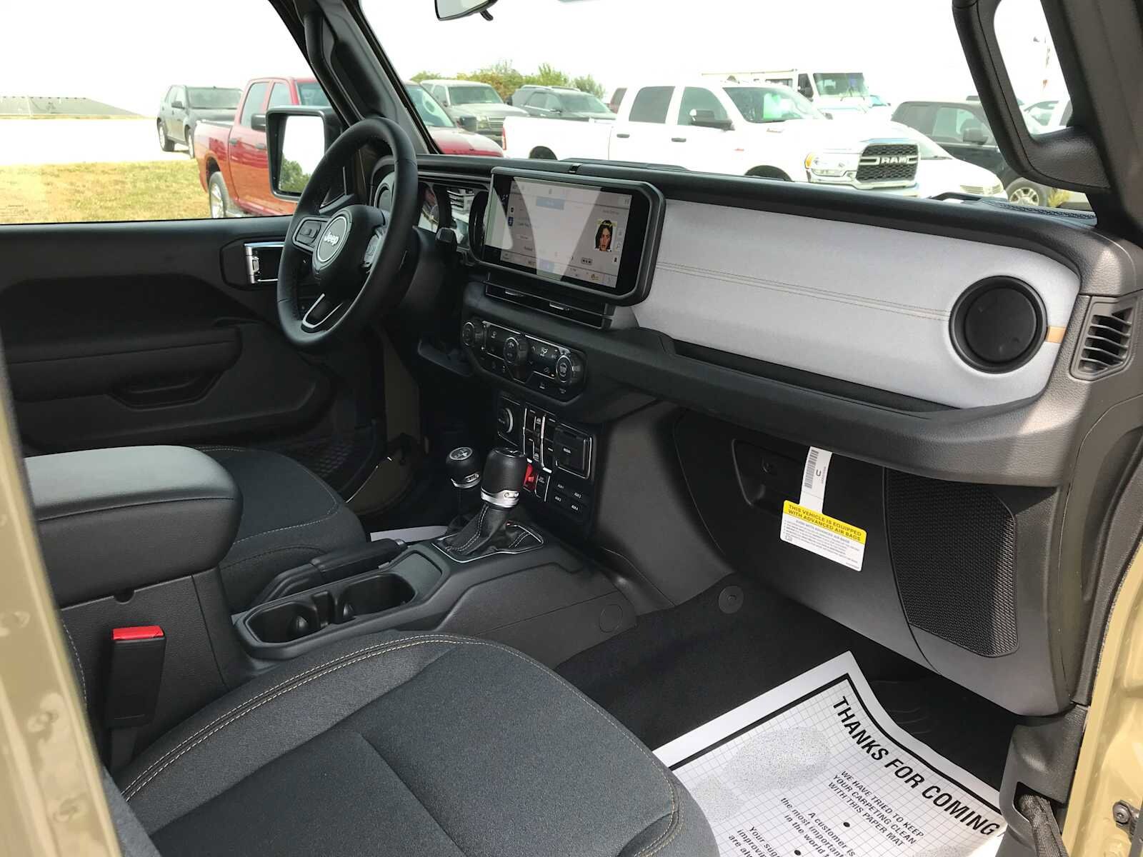 2025 Jeep Gladiator Willys - Photo 35