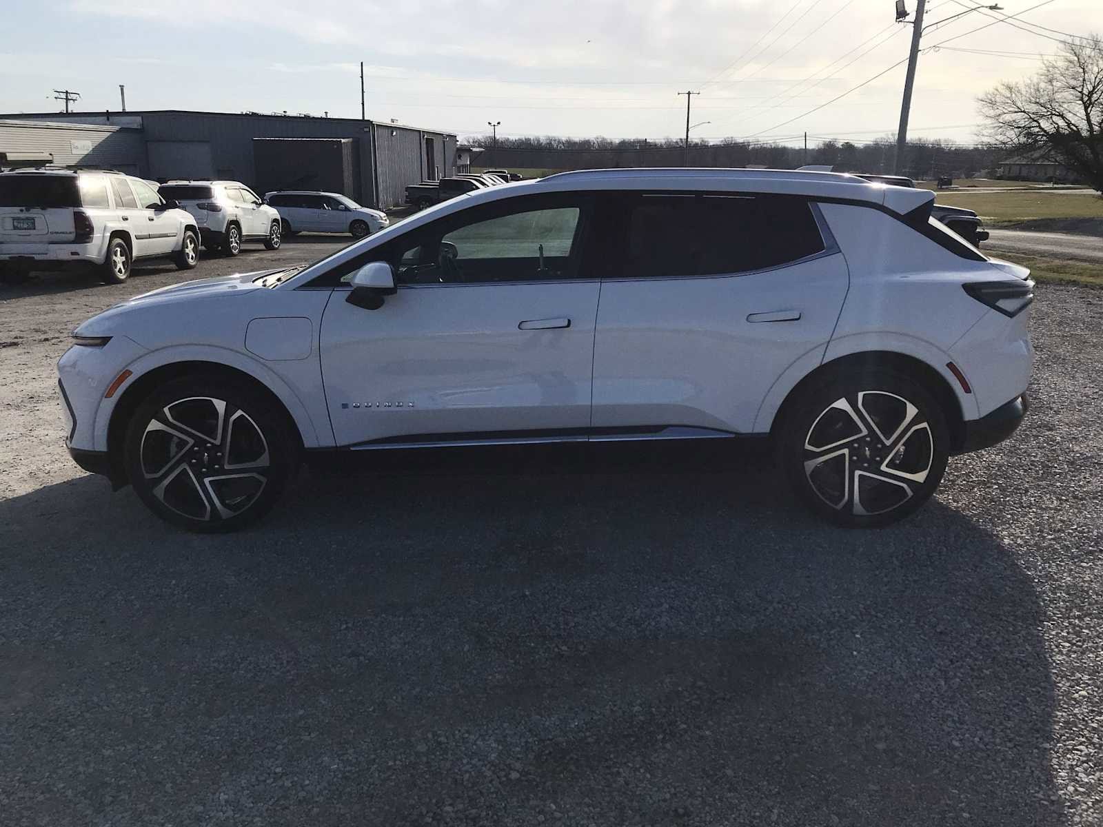Used 2024 Chevrolet Equinox EV LT with VIN 3GN7DMRPXRS252247 for sale in Vandalia, IL