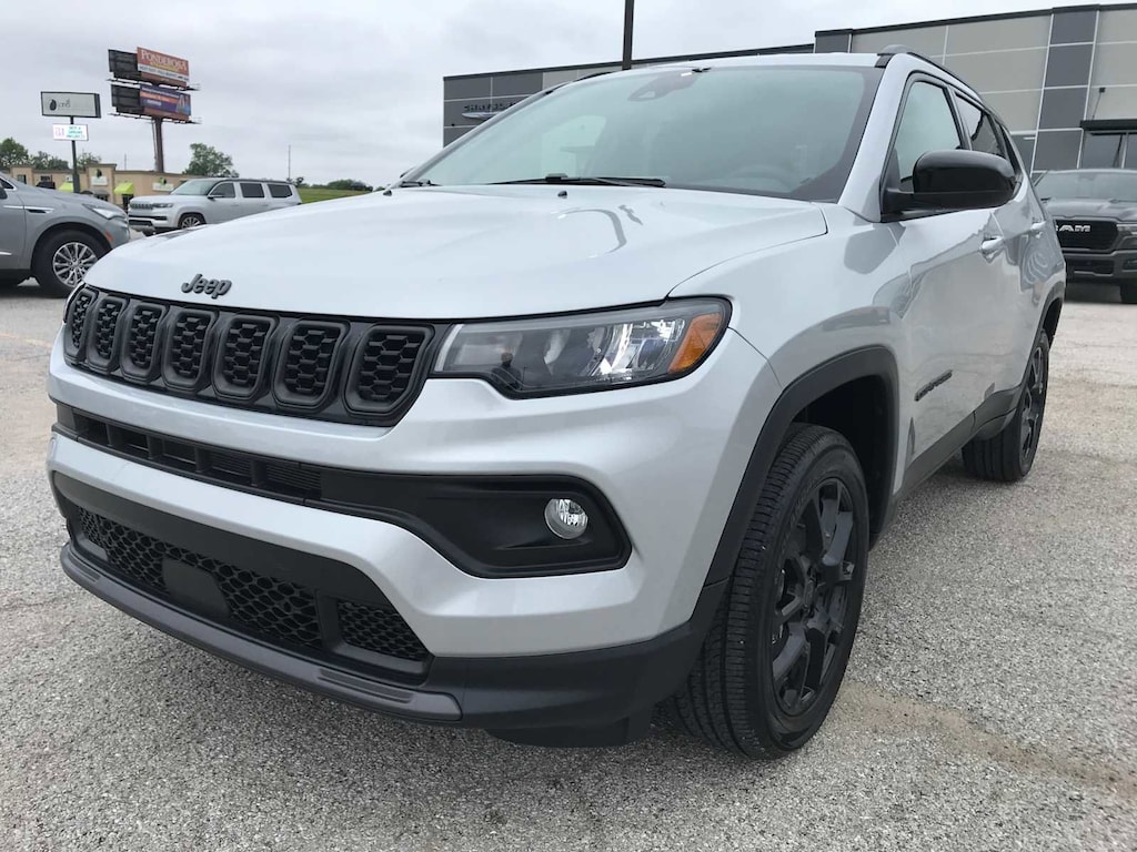 New 2026 Jeep Compass LATITUDE ALTITUDE 4X4 Sport Utility