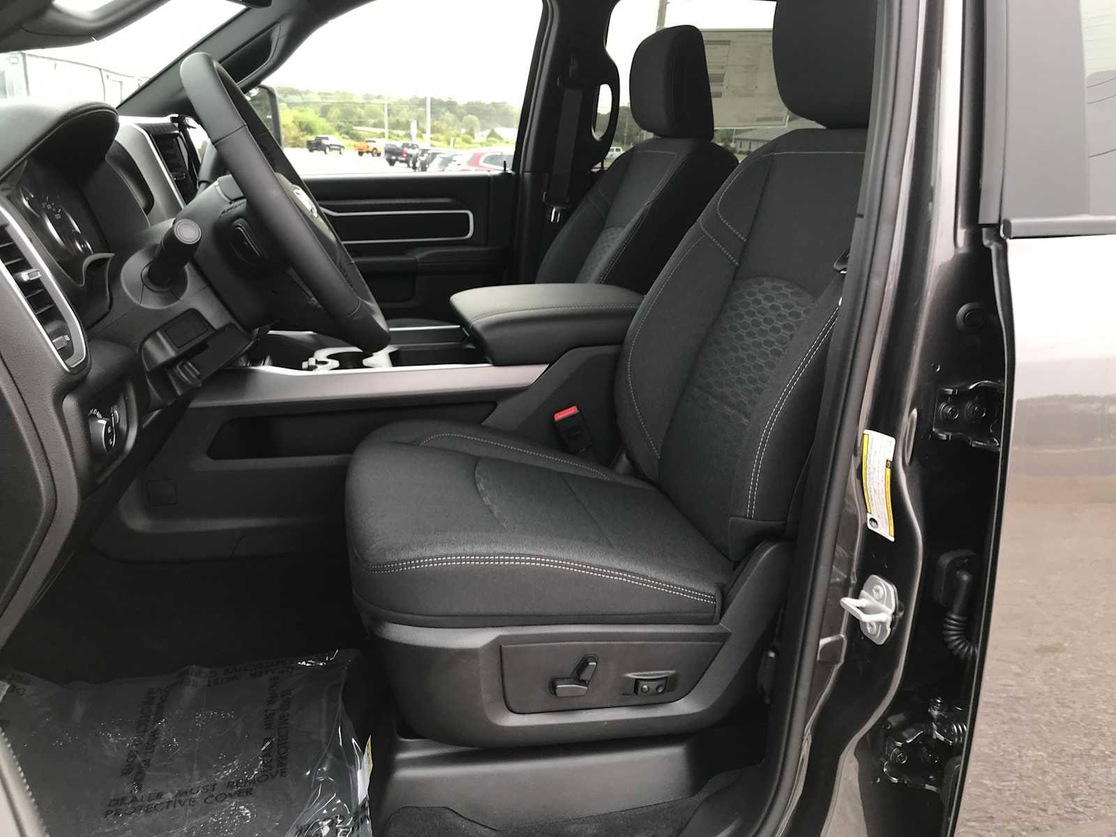 2026 RAM 2500 Big Horn - Photo 15