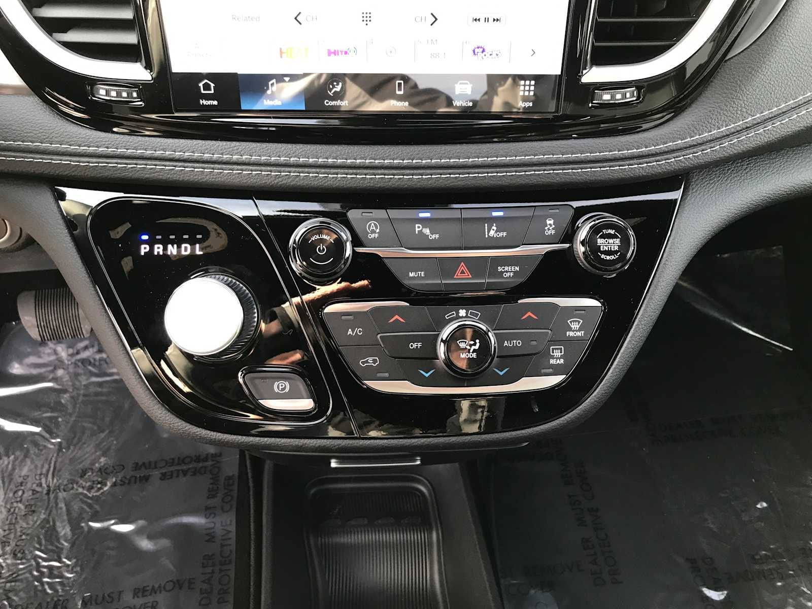 2026 Chrysler Pacifica Select - Photo 19