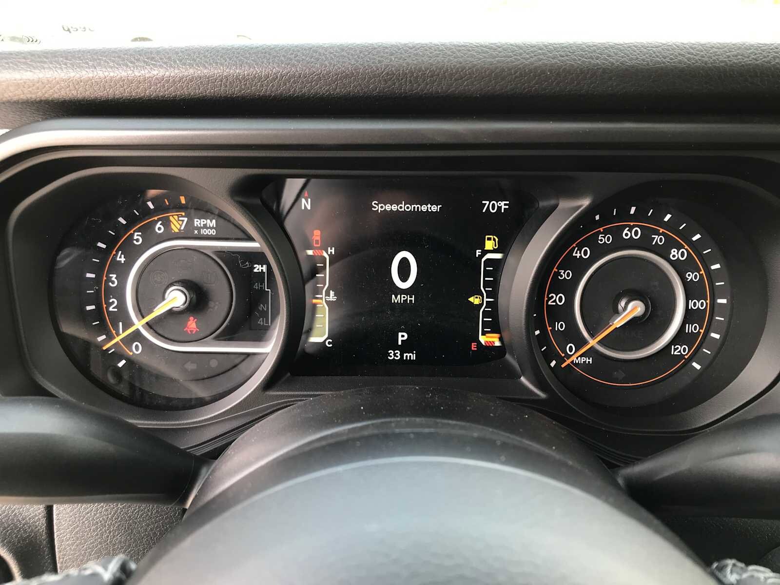 2025 Jeep Gladiator Willys - Photo 18