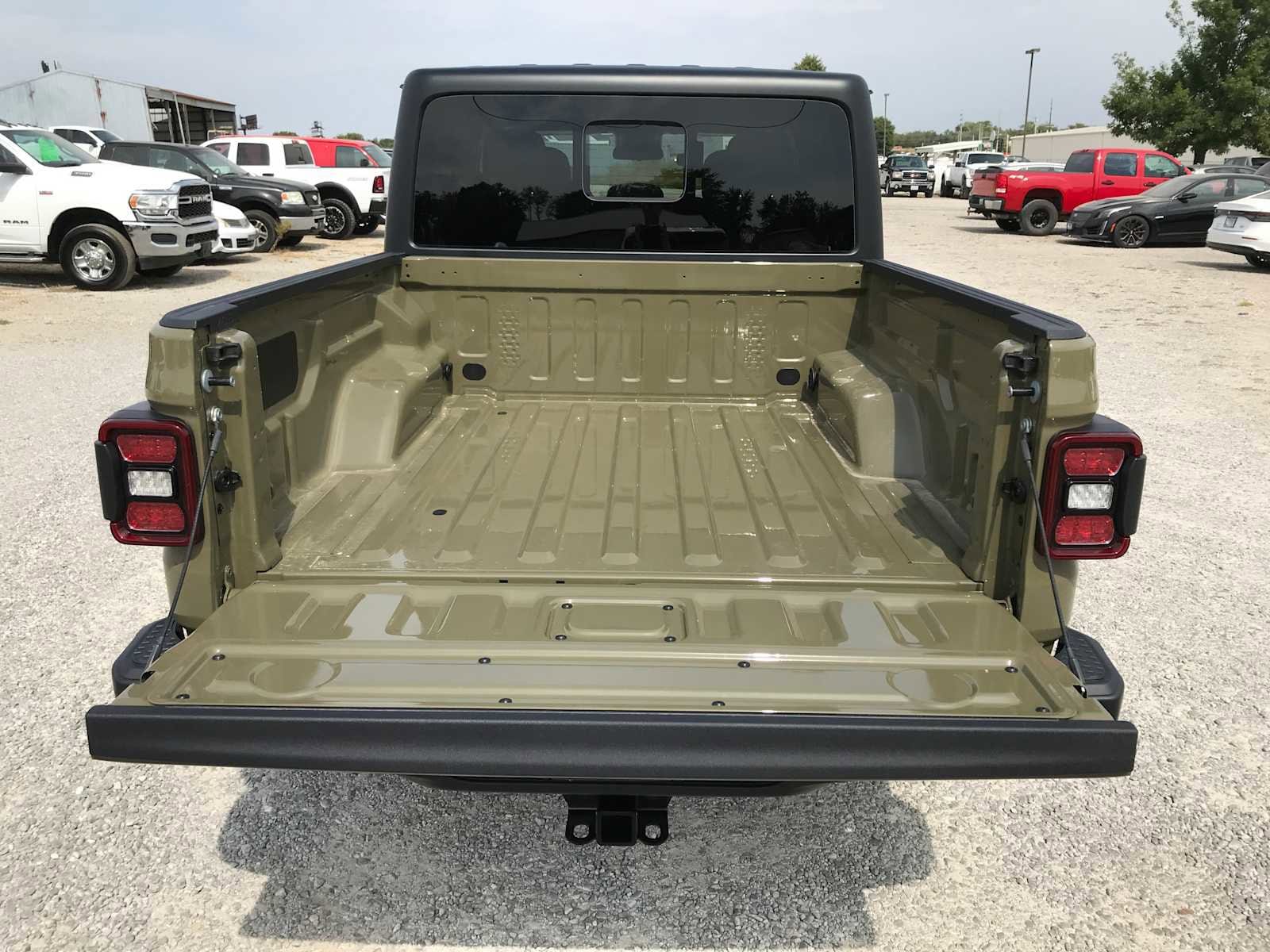 2025 Jeep Gladiator Willys - Photo 31