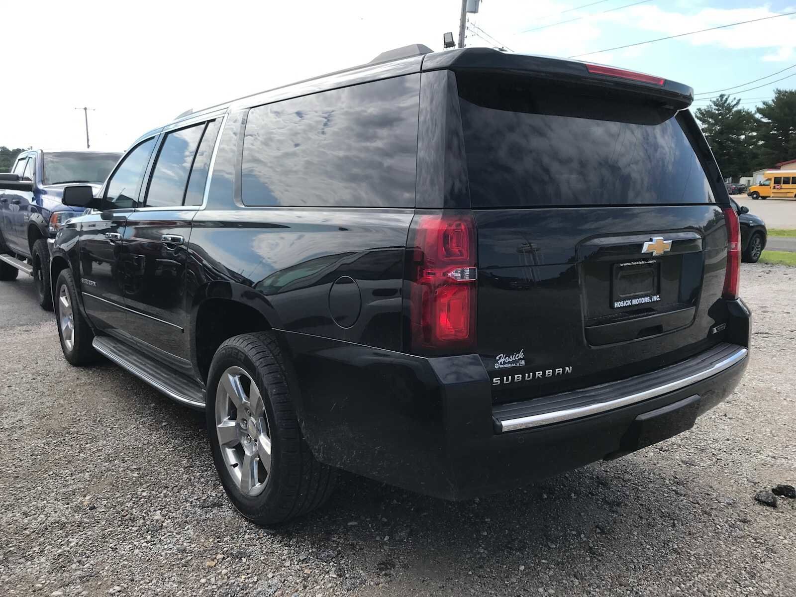 2017 Chevrolet Suburban Premier photo 2