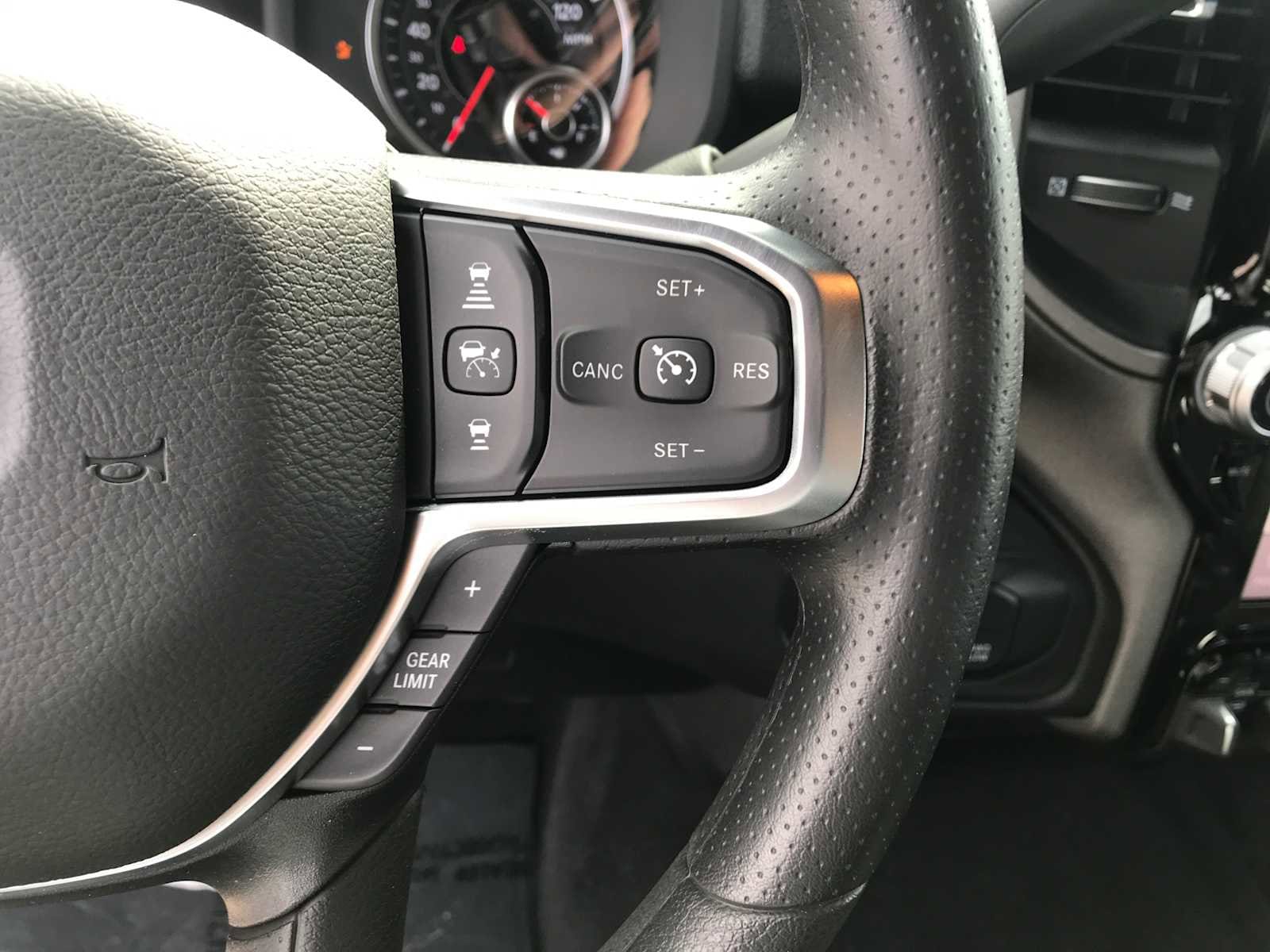2026 RAM 2500 Tradesman/Black Express - Photo 23