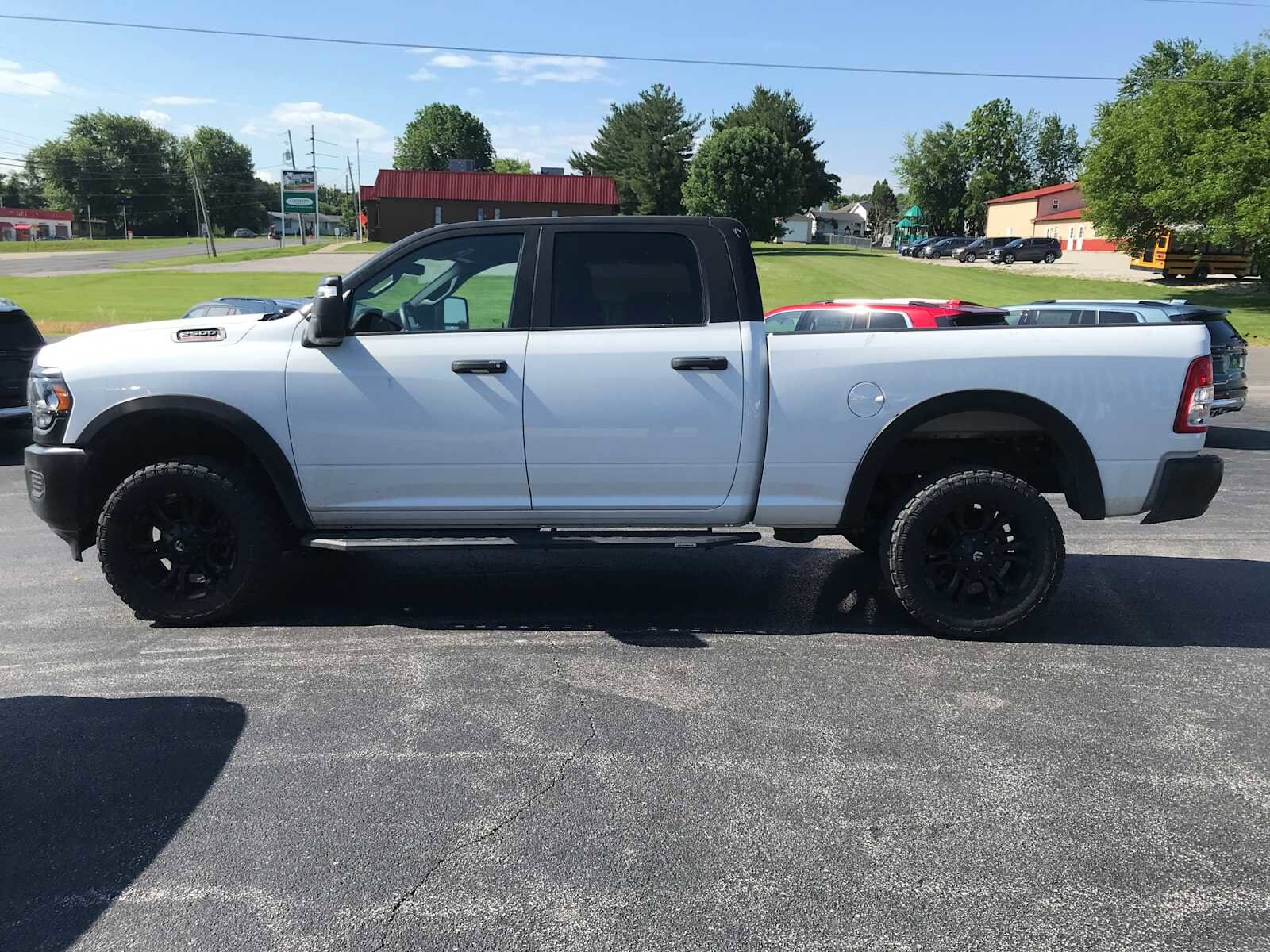 2024 Ram 2500 Tradesman photo 2