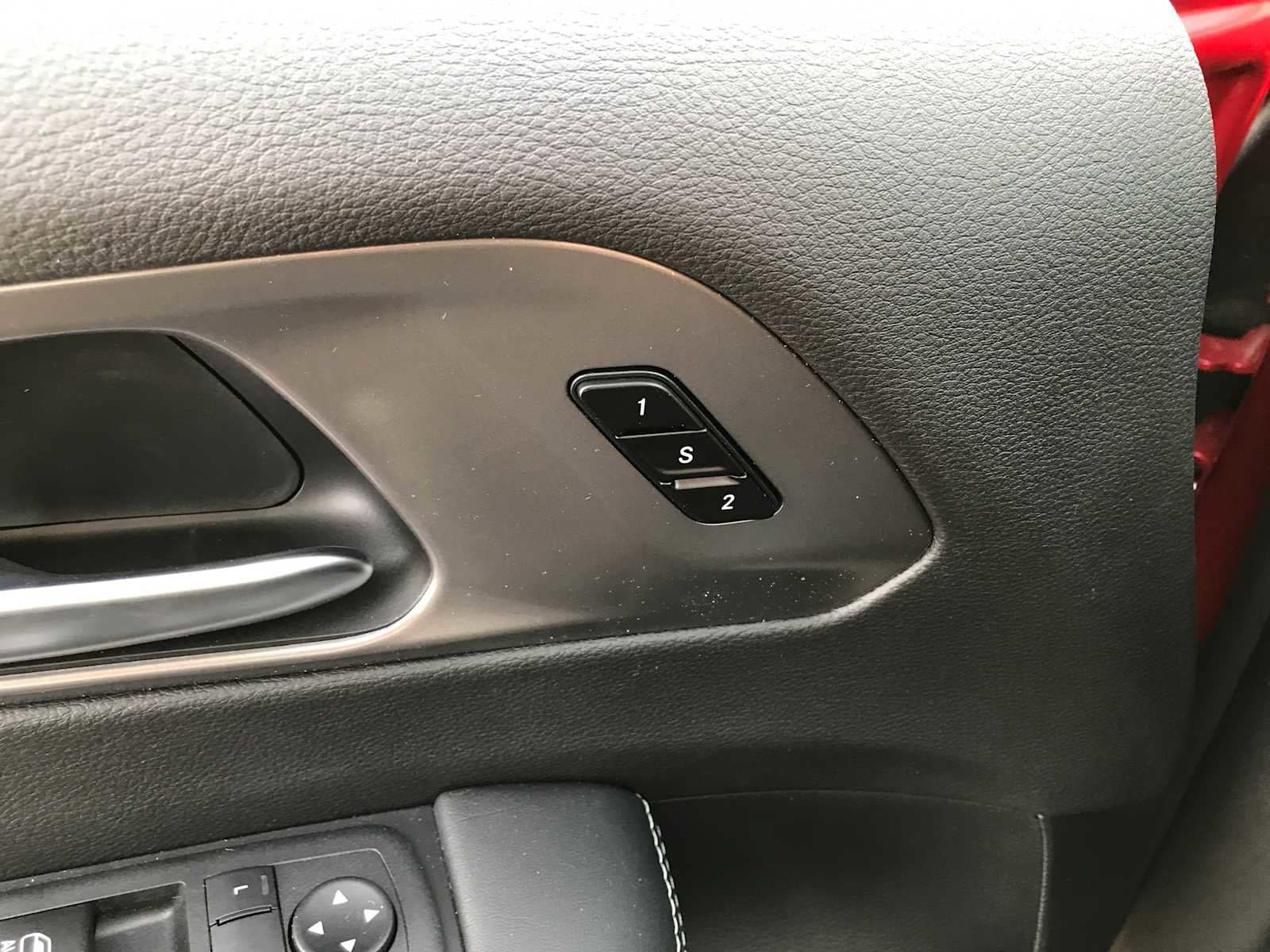2026 Chrysler Pacifica Select - Photo 24