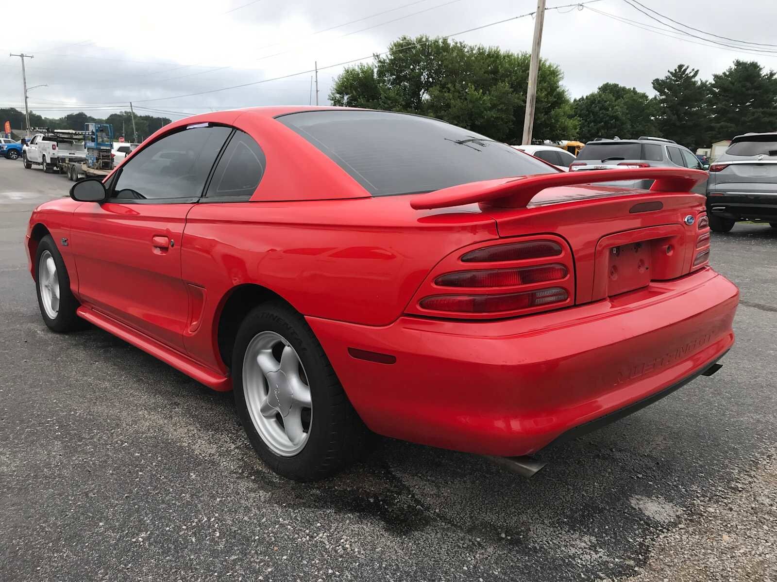 1994 Ford Mustang GT photo 2