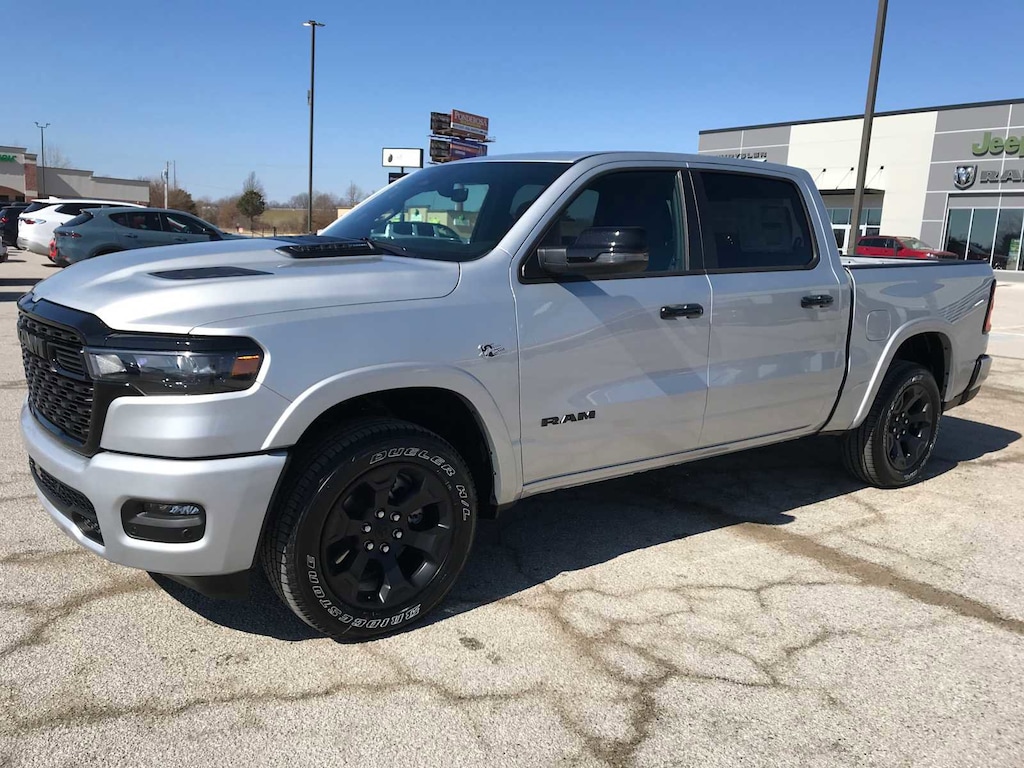 New 2026 Ram 1500 BIG HORN CREW CAB 4X4 5'7 BOX Pickup